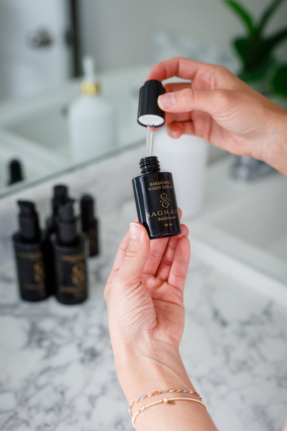 Sagrada Night Bakuchiol Serum